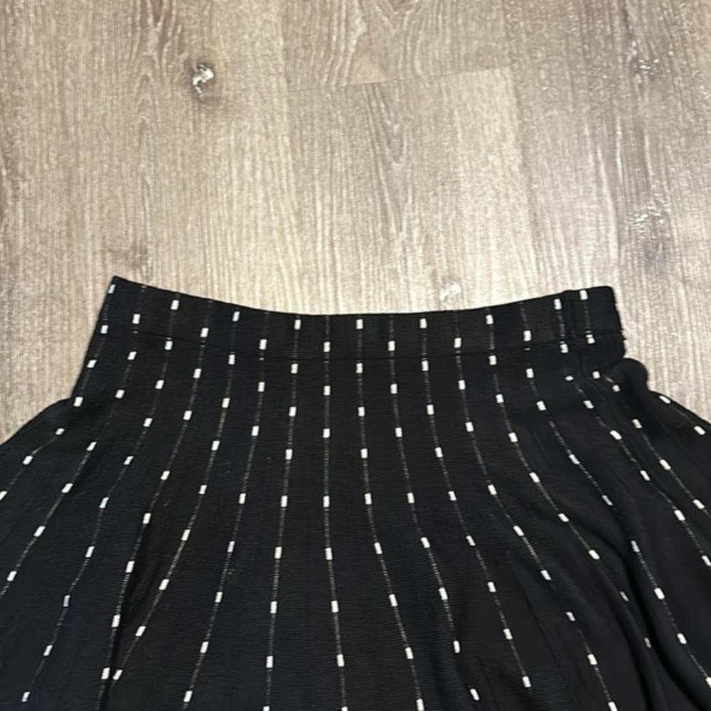 Candies black skater skirt - Picture 3 of 4
